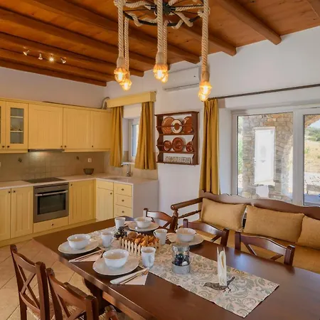 Salty Villas, Kallisti Holiday home