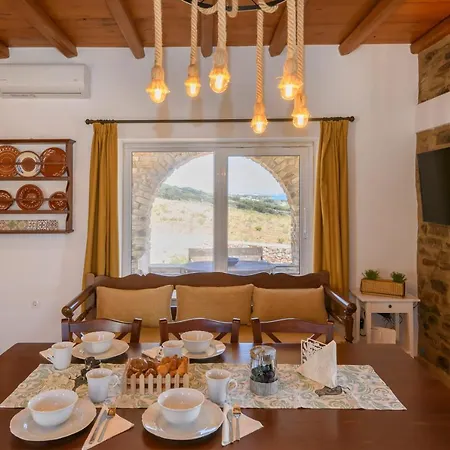 Salty Villas, Kallisti