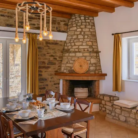 Salty Villas, Kallisti Holiday home